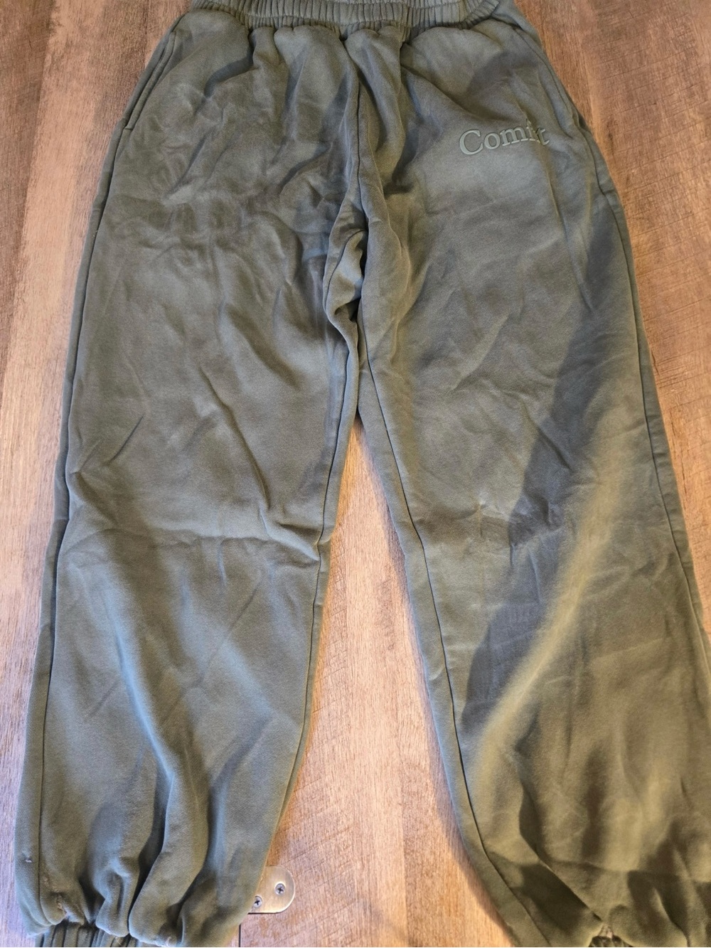 COMFRT-Fit Women’s Olive Green Jogger Pants - Picture 4 of 6